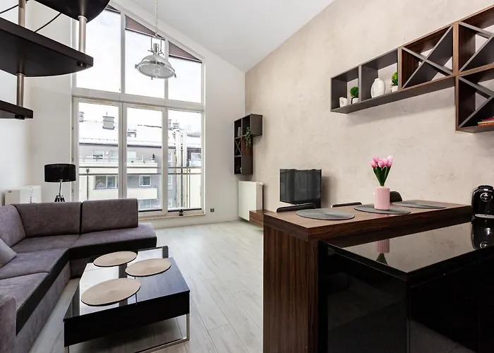 Janki Bryla Two-level By Bookinghost شقة